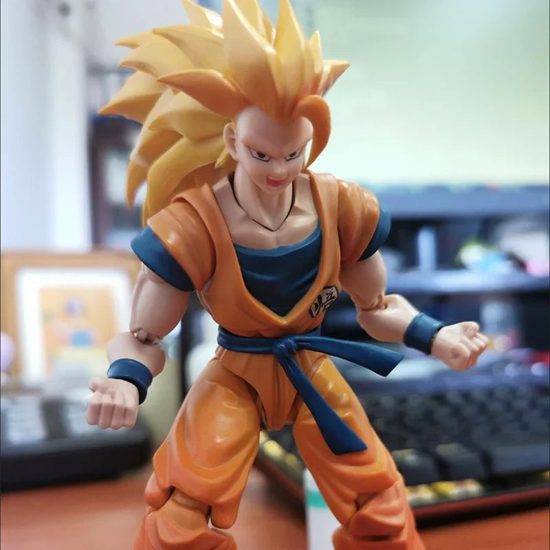 Son Goku Action Super Saiyan 3