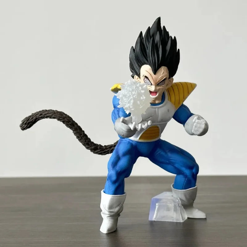 17cm Vegeta Artificial Moon